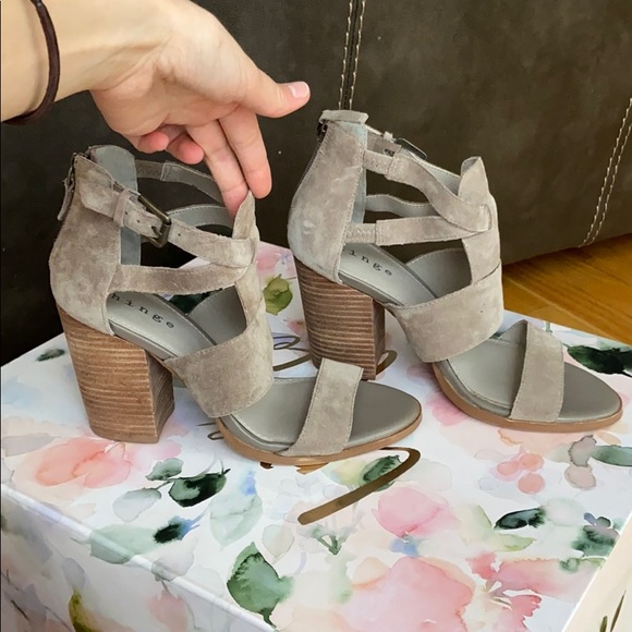 Fringe suede chunky heels - Picture 2 of 5